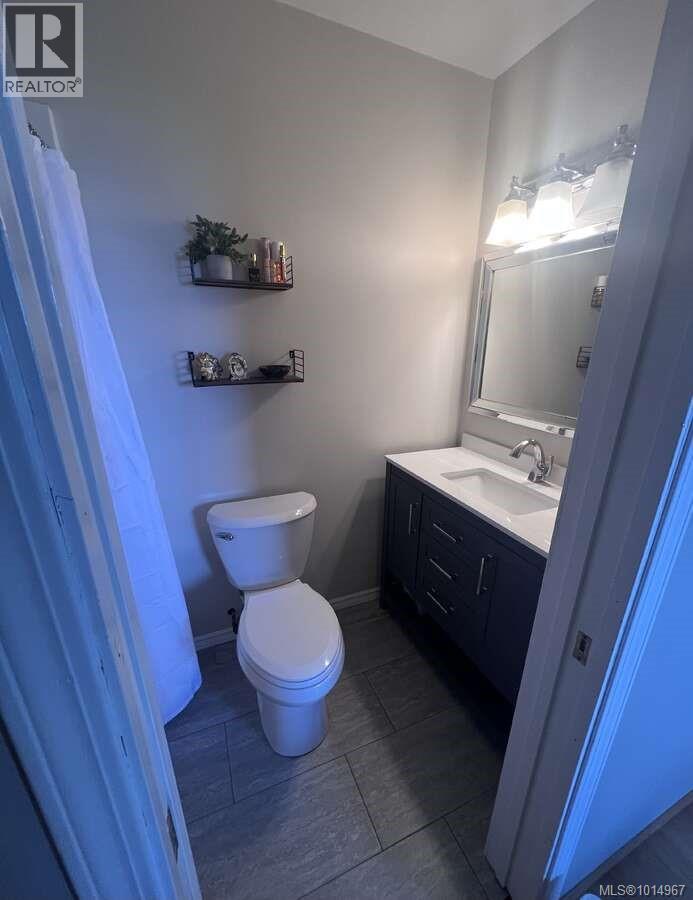 2696 Brockington Pl, Port McNeill