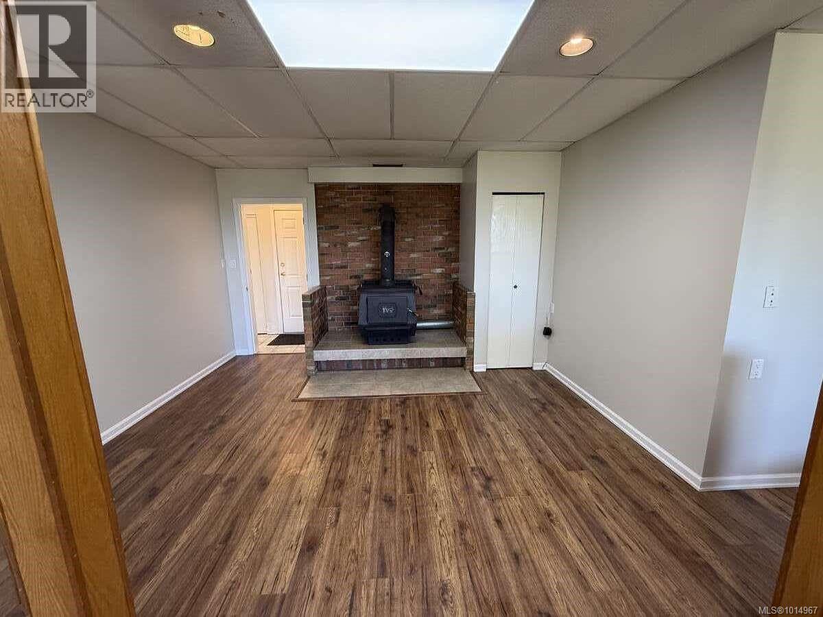 2696 Brockington Pl, Port McNeill