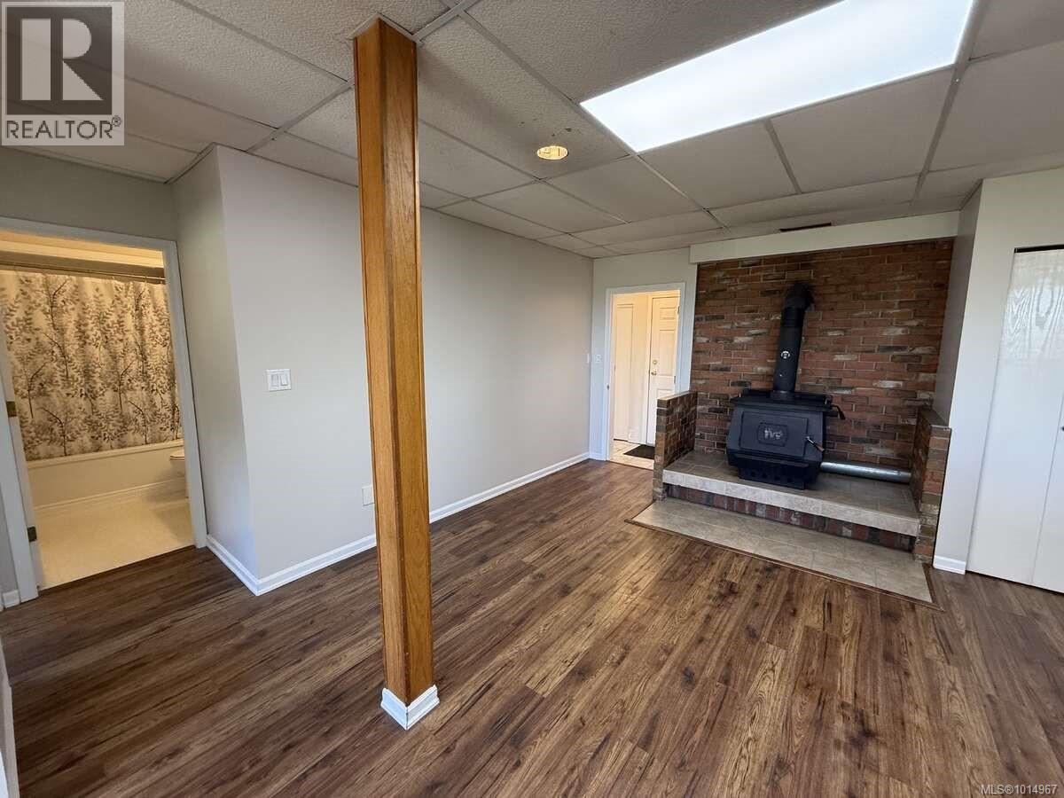 2696 Brockington Pl, Port McNeill