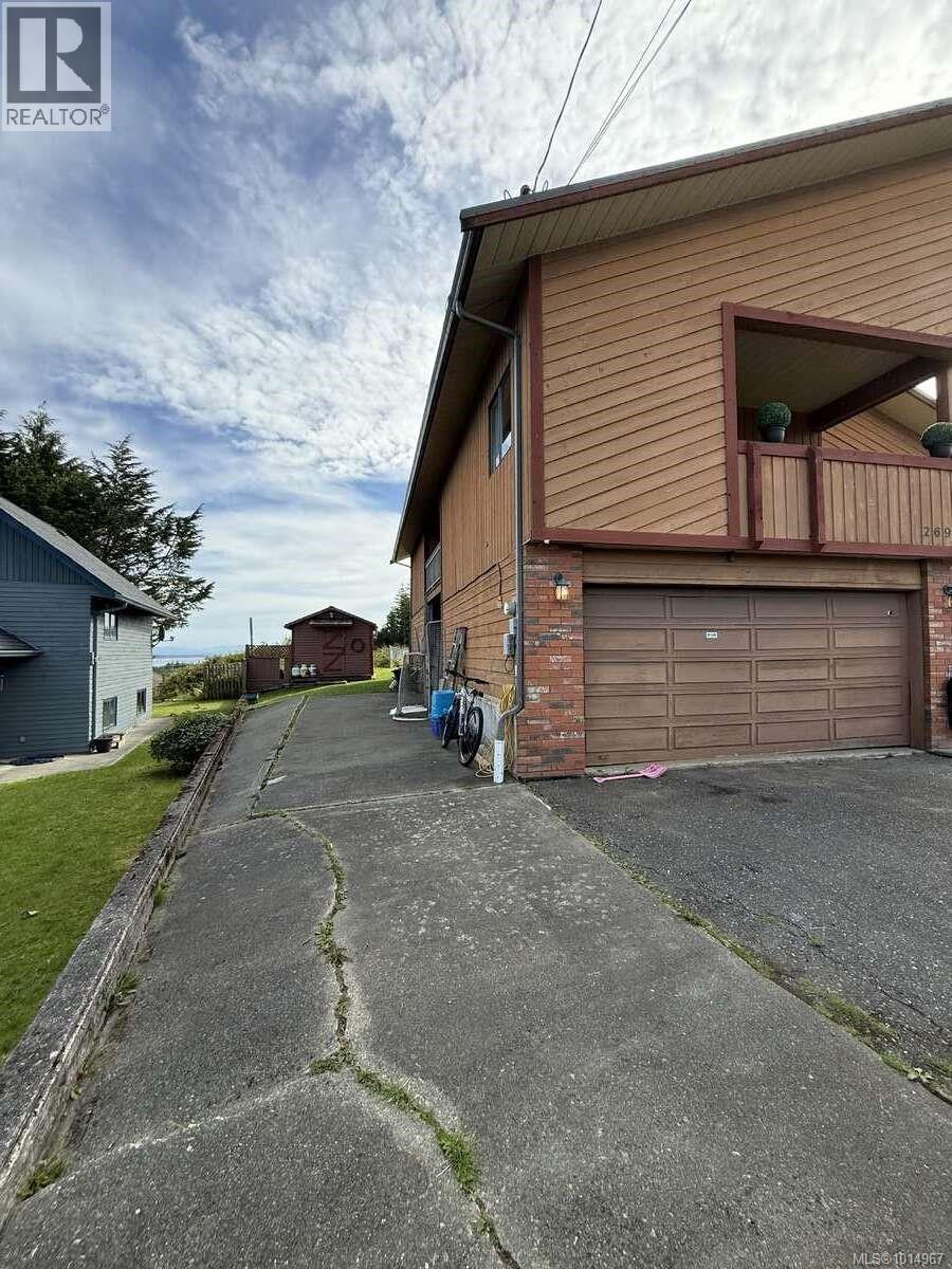 2696 Brockington Pl, Port McNeill