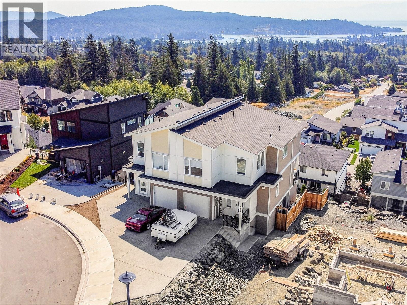 2311 Hudson Terr, Sooke