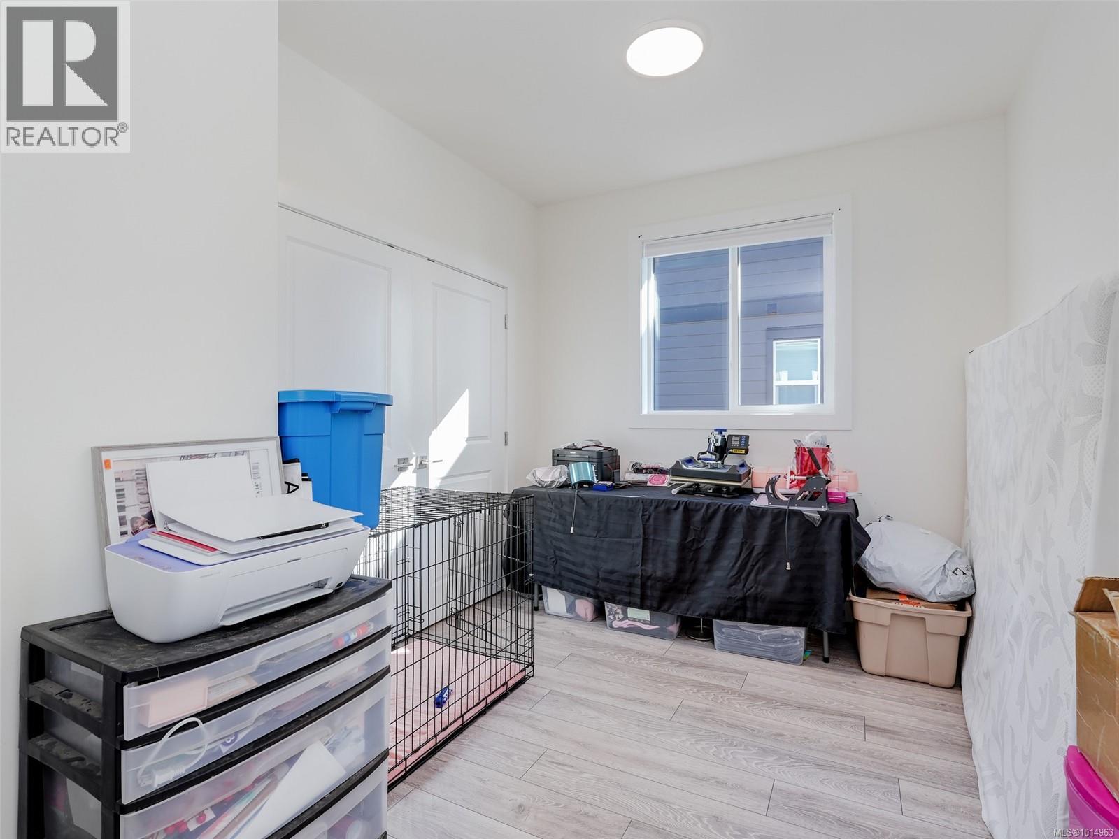 2311 Hudson Terr, Sooke