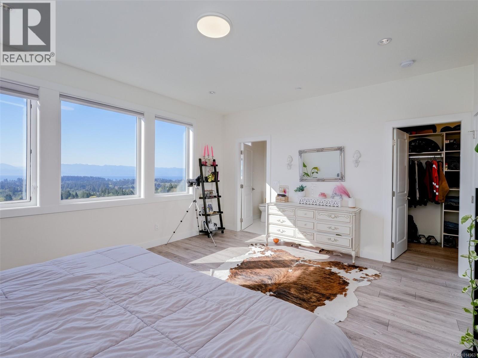 2311 Hudson Terr, Sooke
