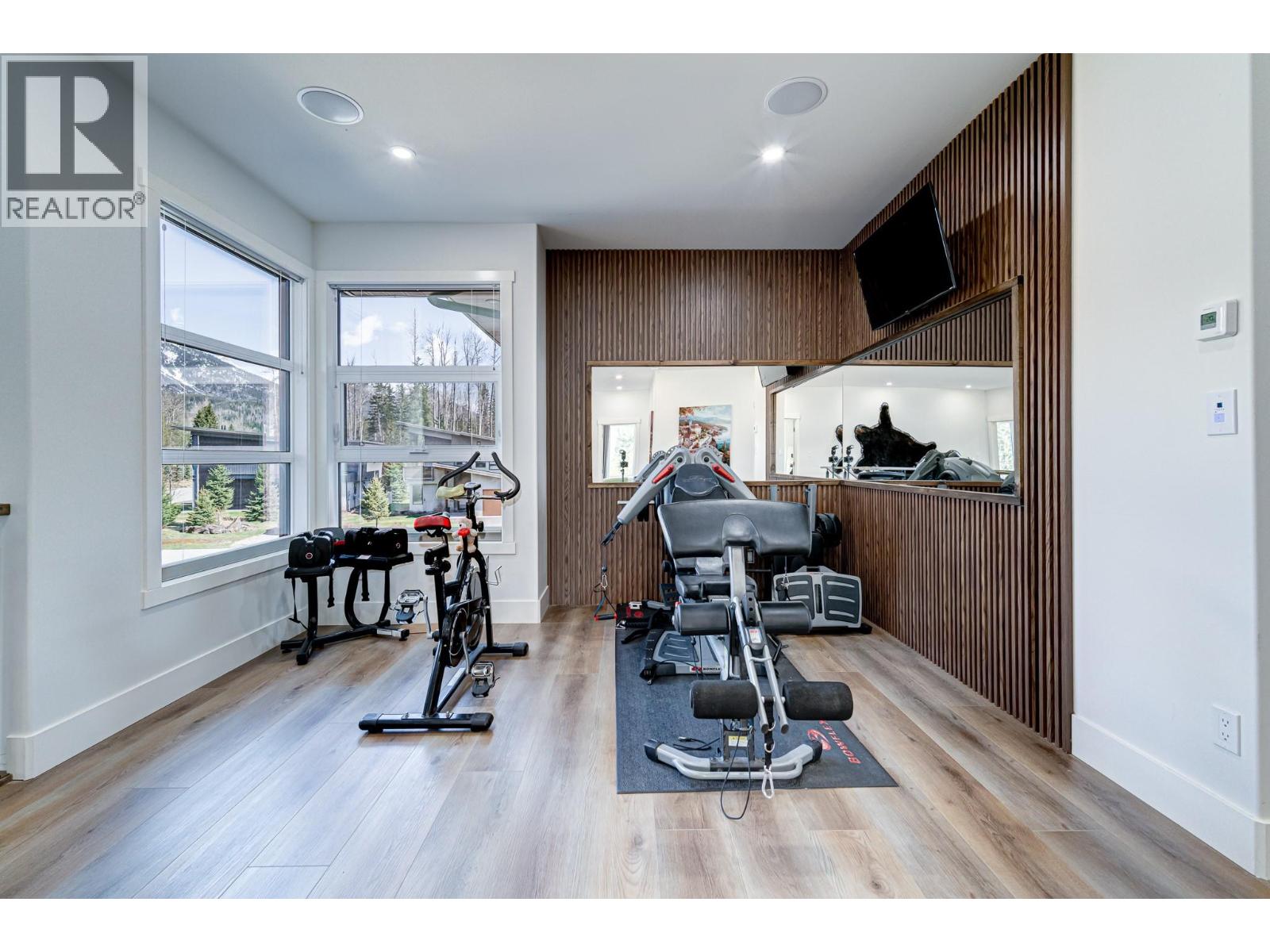 4 SUNSET Lane, Fernie