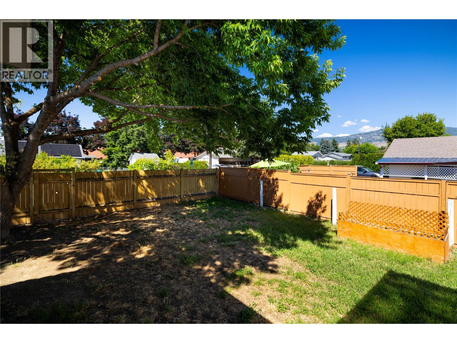  415 Gerstmar Road, Kelowna