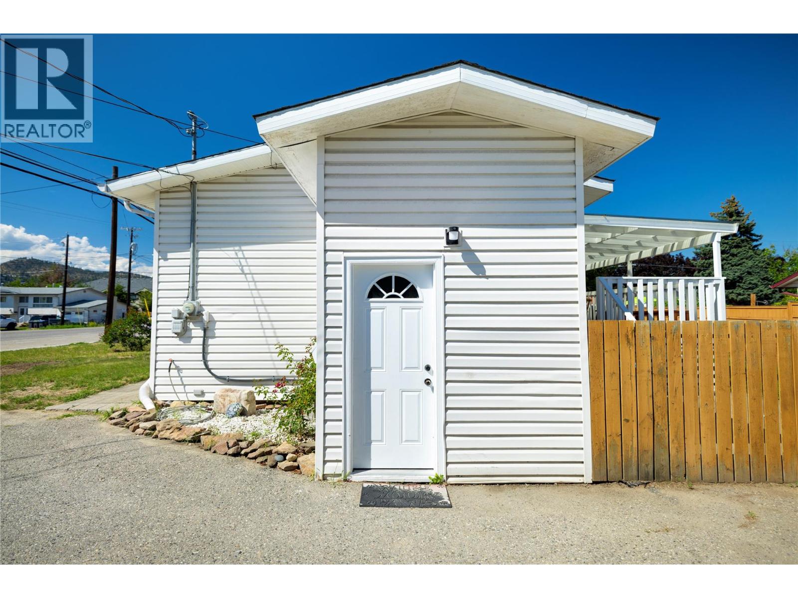  415 Gerstmar Road, Kelowna