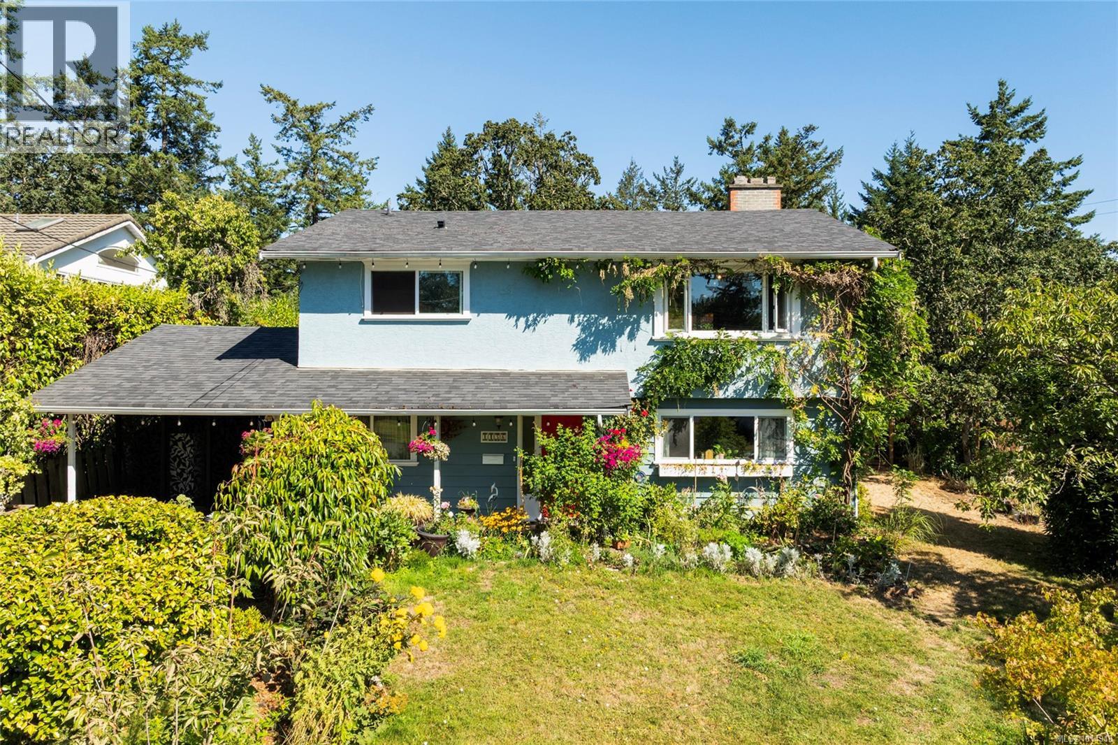 1156 Ranger Pl, Saanich