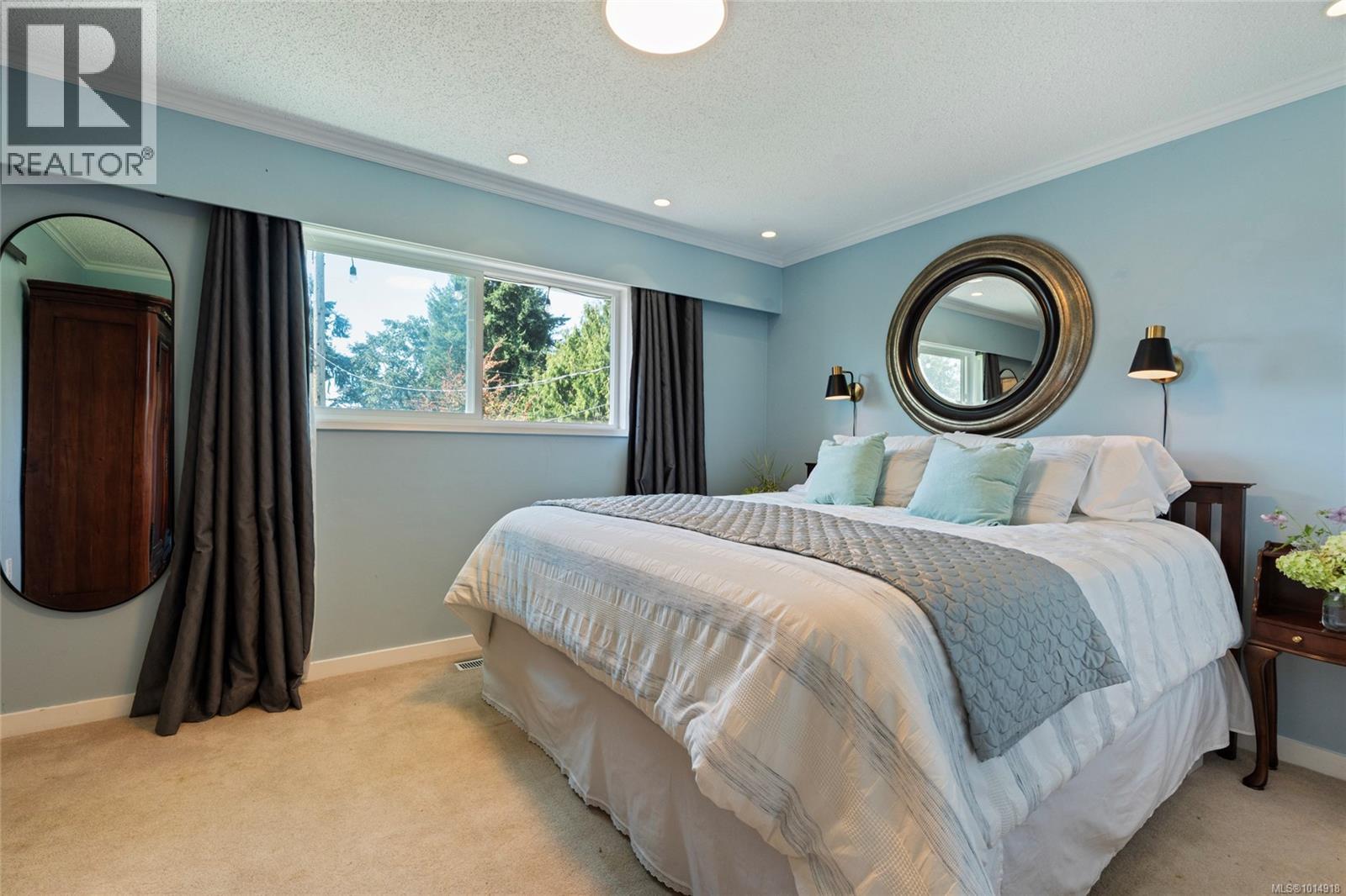 1156 Ranger Pl, Saanich