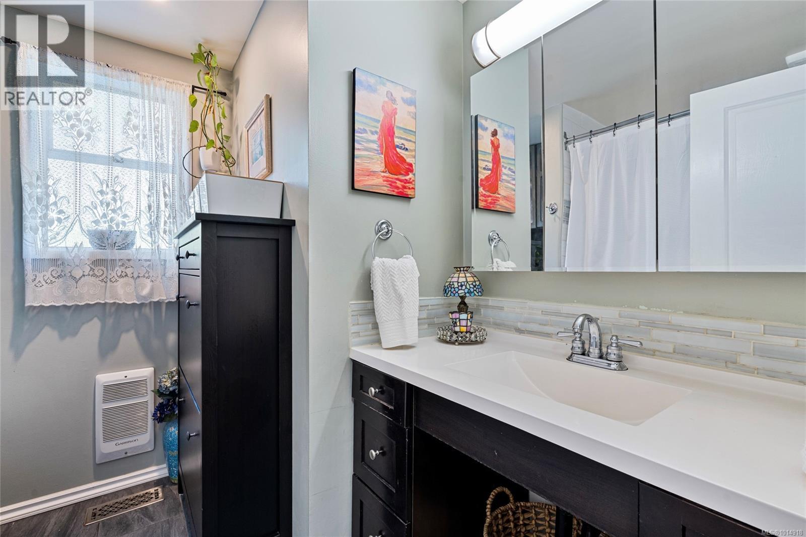 1156 Ranger Pl, Saanich