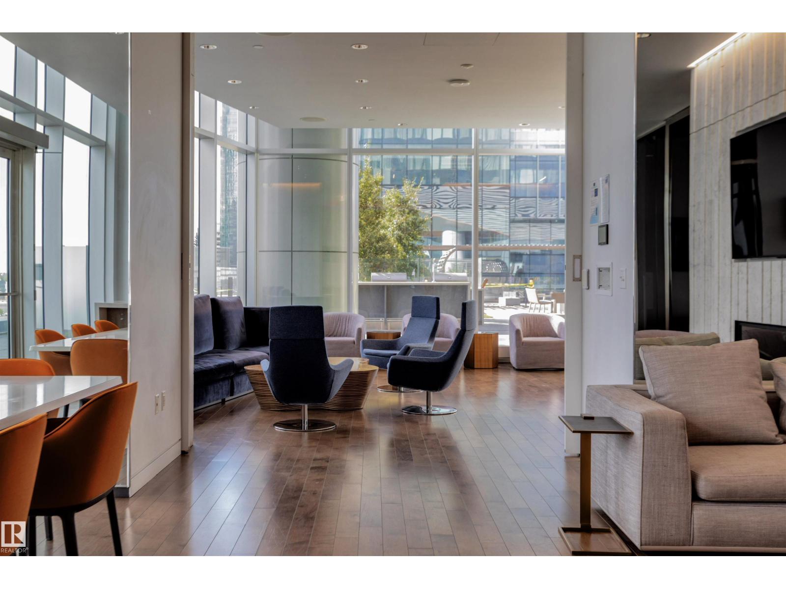 #5002 10360 102 ST NW NW, Edmonton