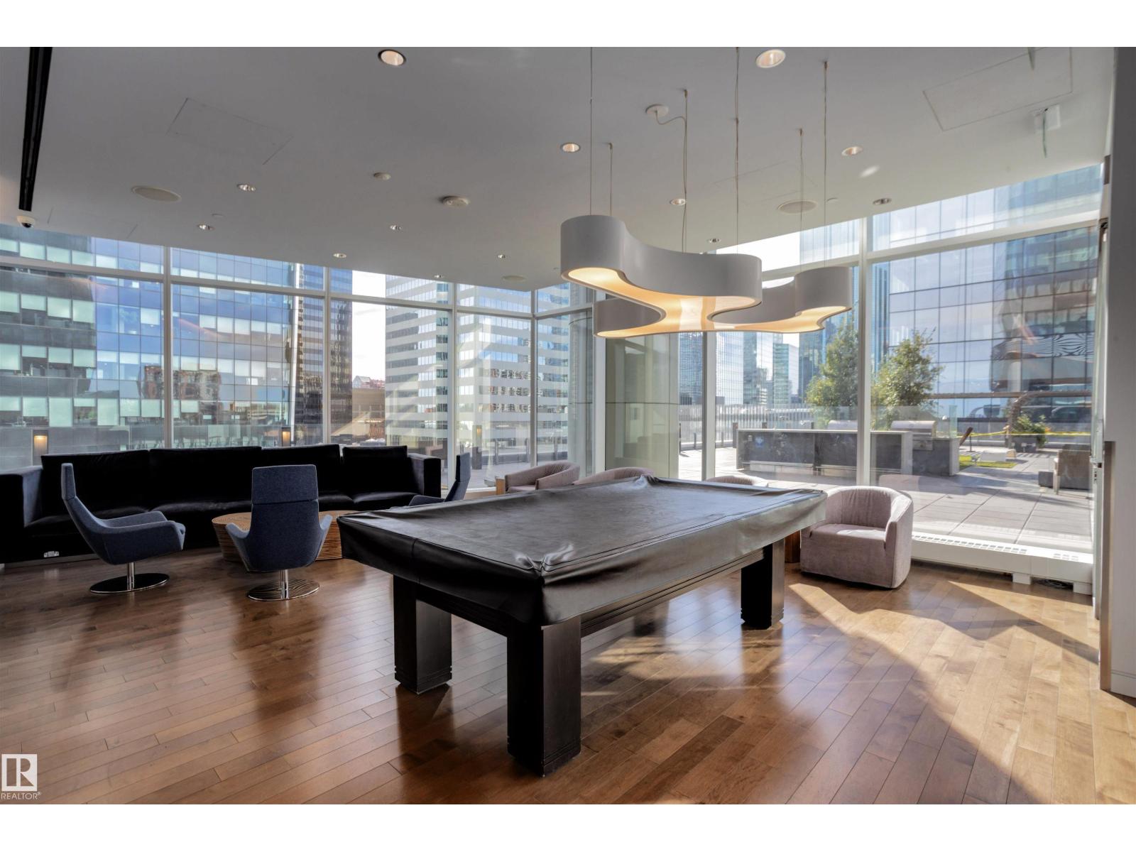 #5002 10360 102 ST NW NW, Edmonton