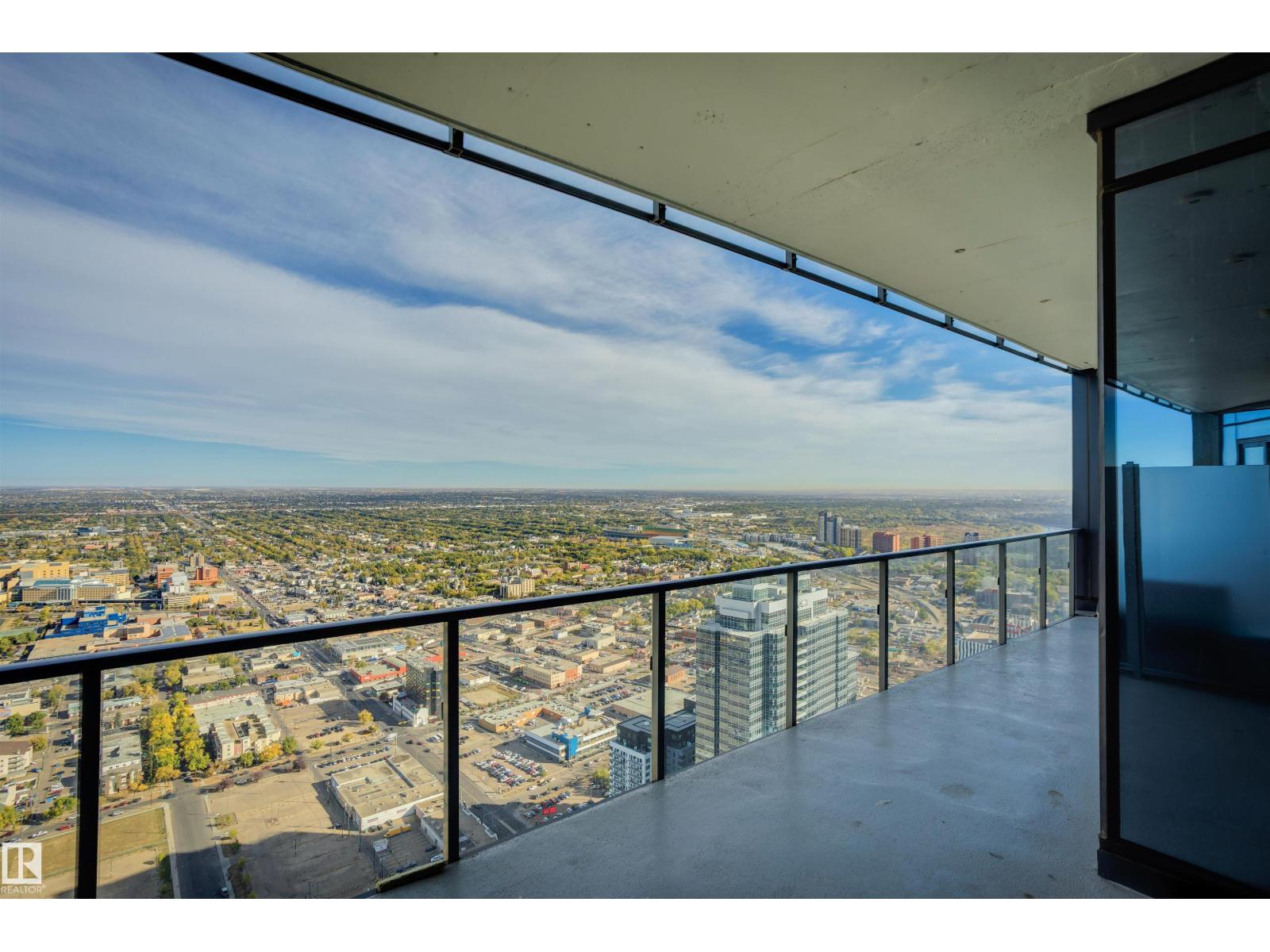 #5002 10360 102 ST NW NW, Edmonton