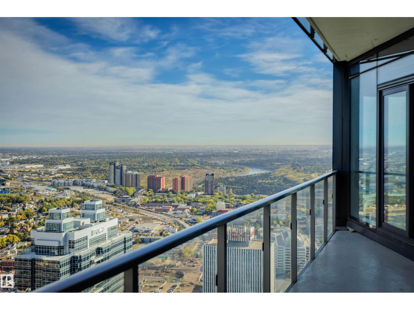 #5002 10360 102 ST NW NW, Edmonton