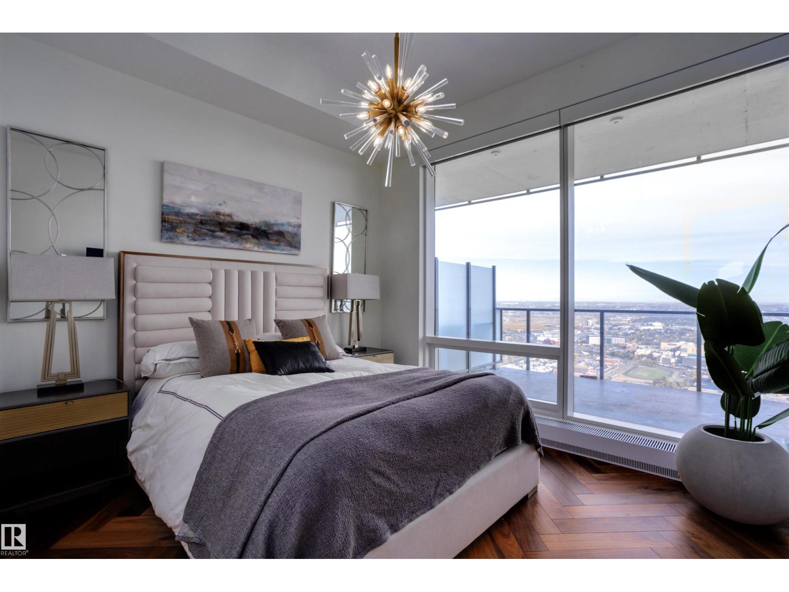 #5002 10360 102 ST NW NW, Edmonton