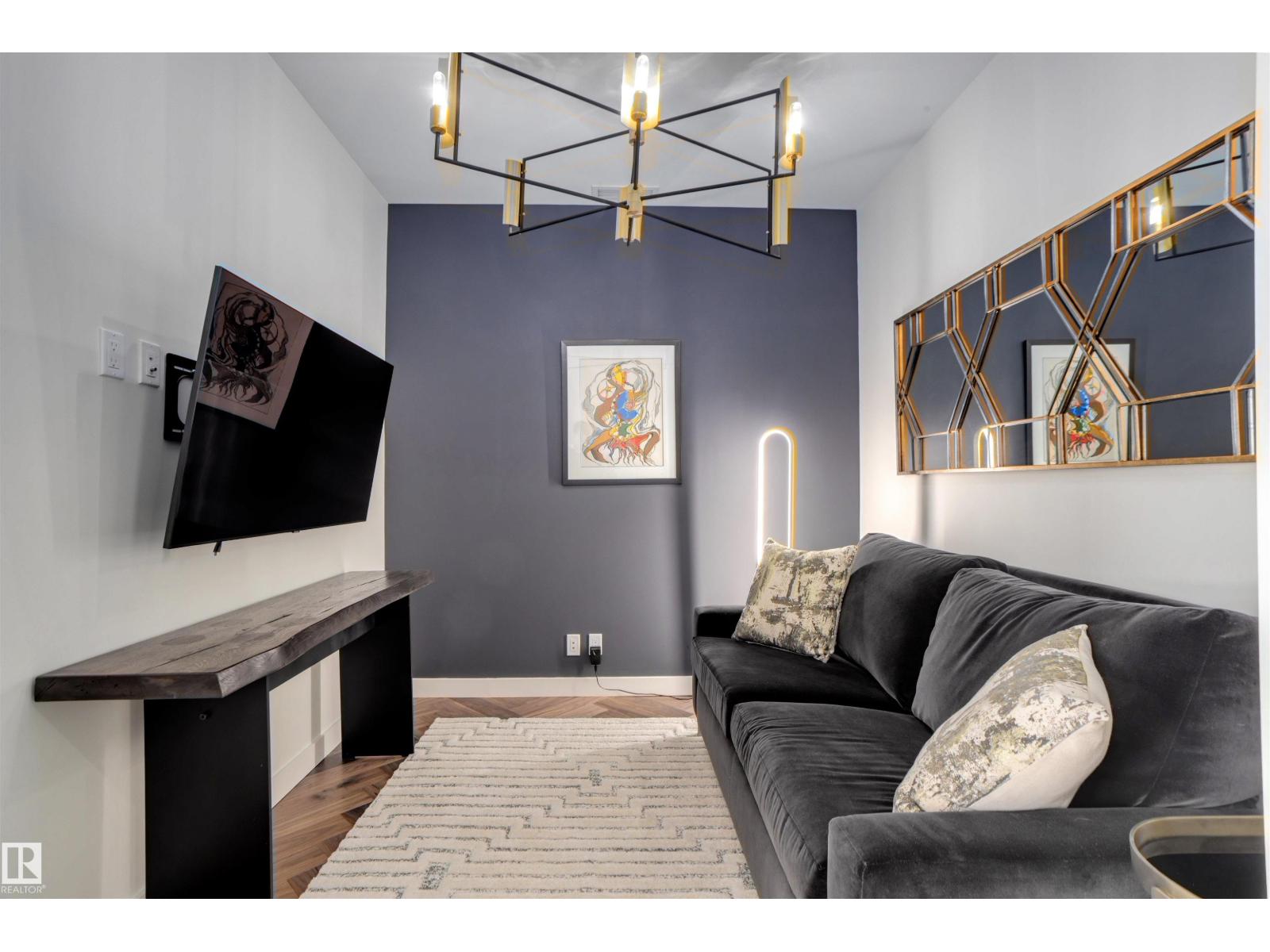 #5002 10360 102 ST NW NW, Edmonton