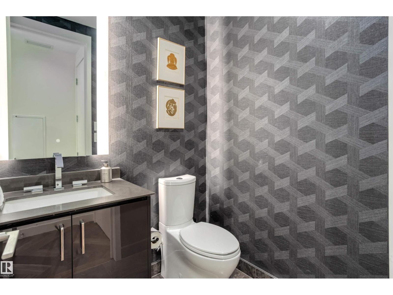 #5002 10360 102 ST NW NW, Edmonton