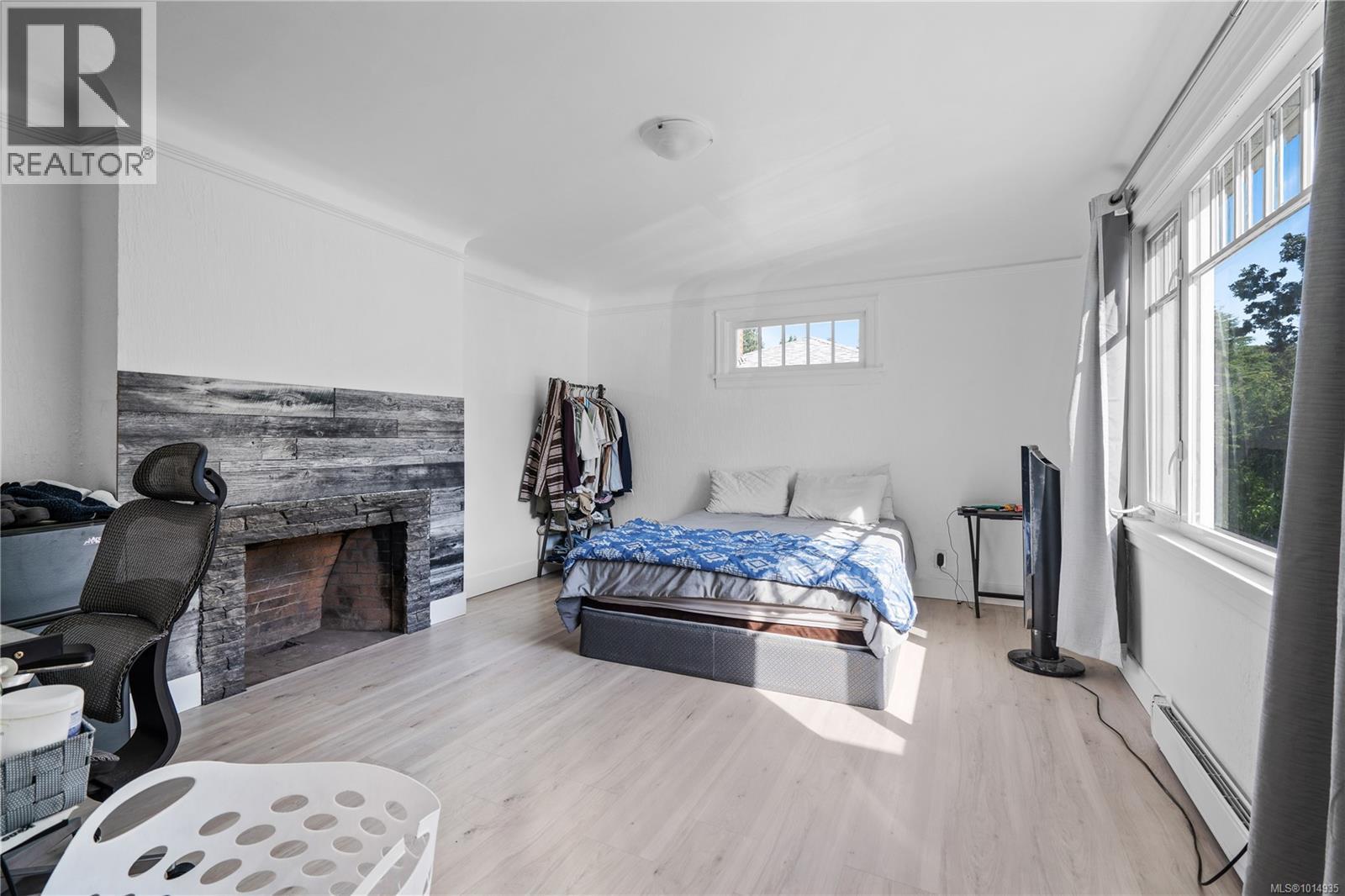 3276 Linwood Ave, Saanich