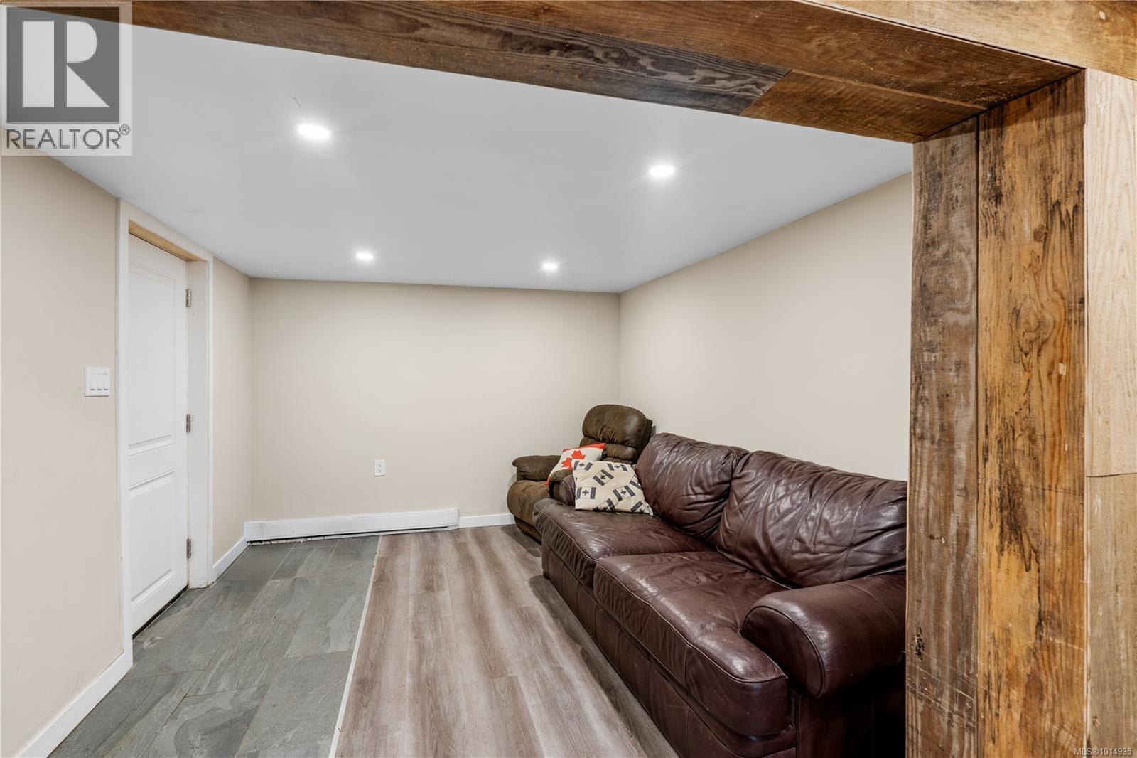 3276 Linwood Ave, Saanich