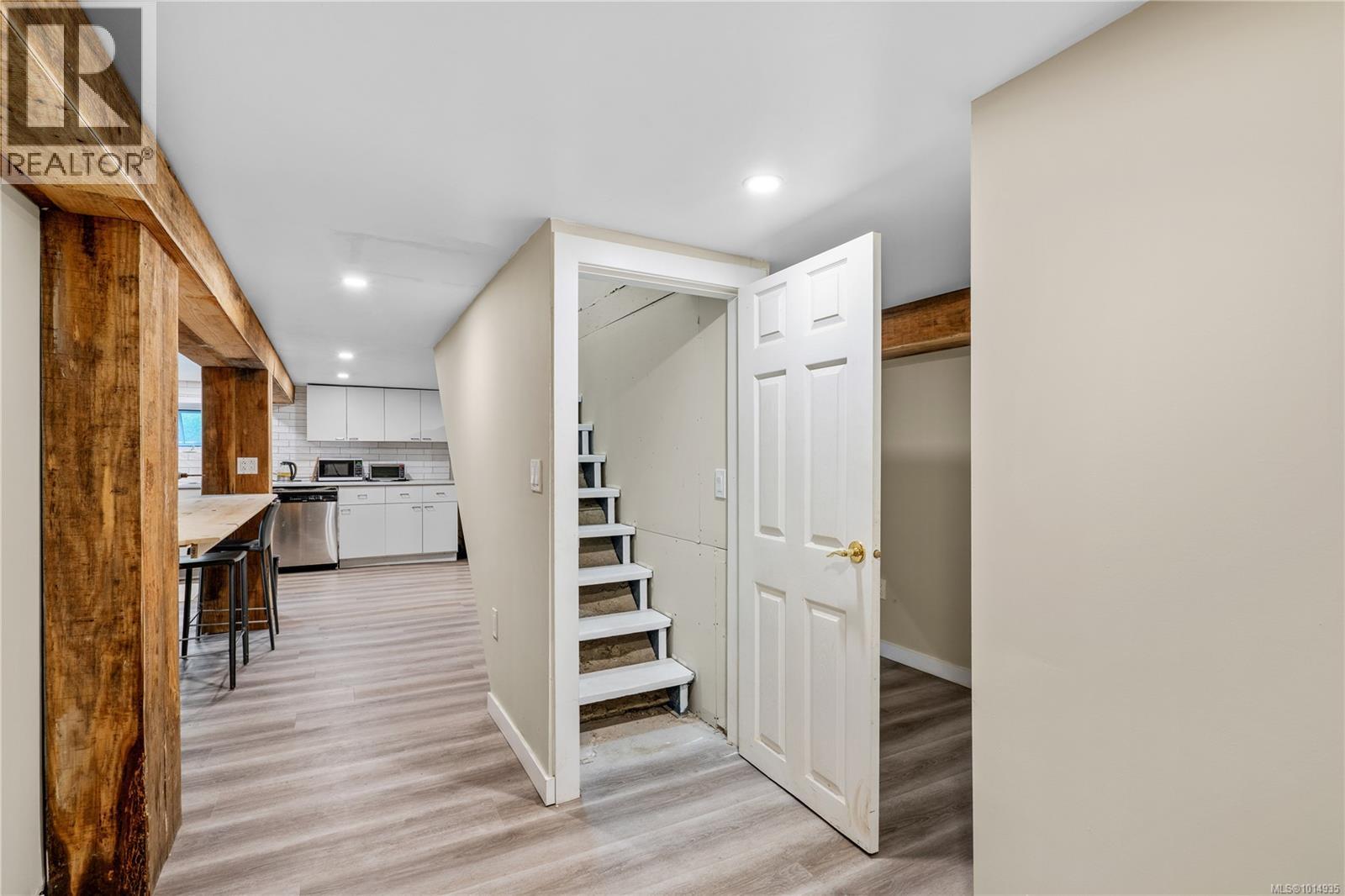 3276 Linwood Ave, Saanich