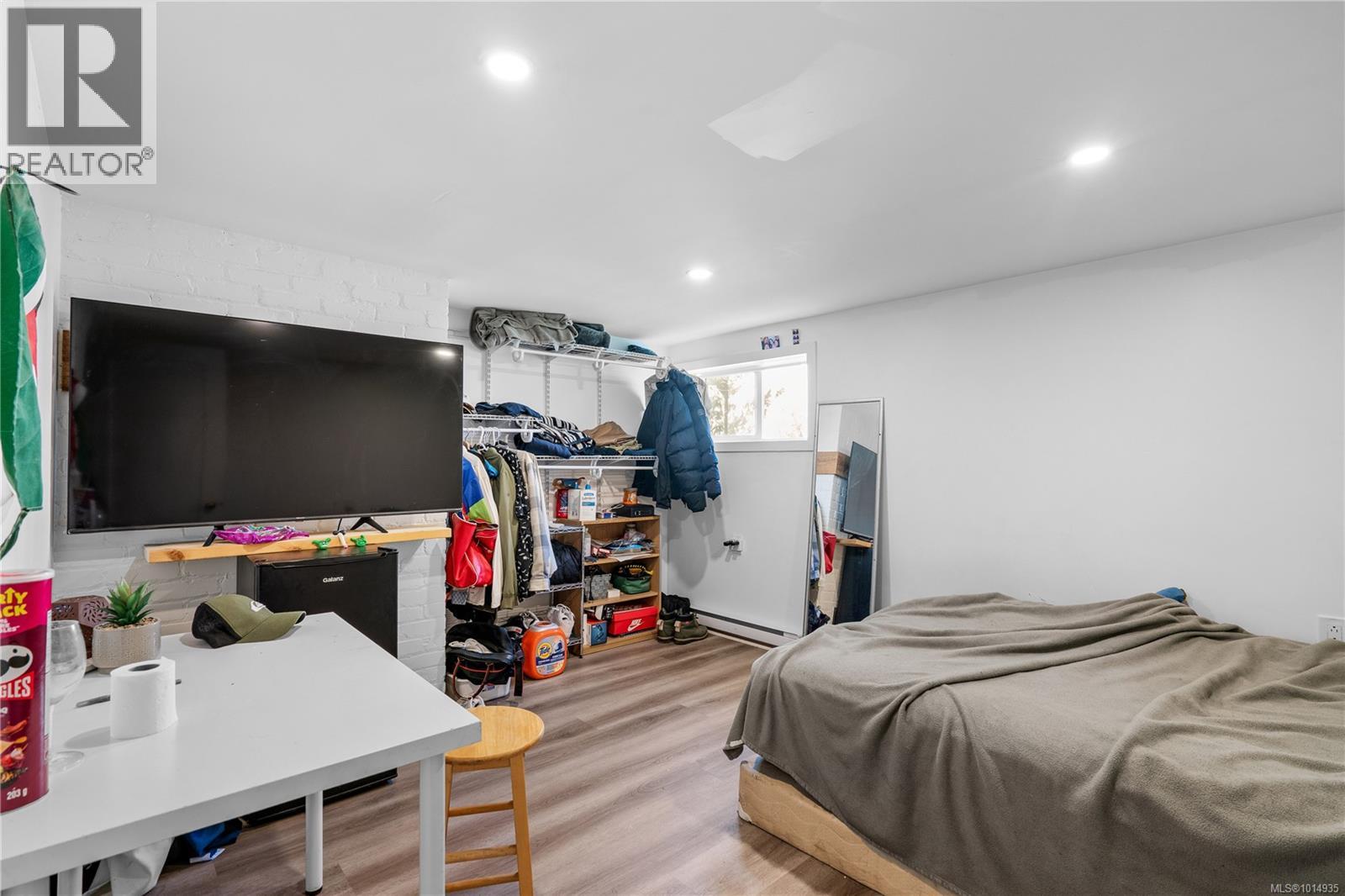 3276 Linwood Ave, Saanich