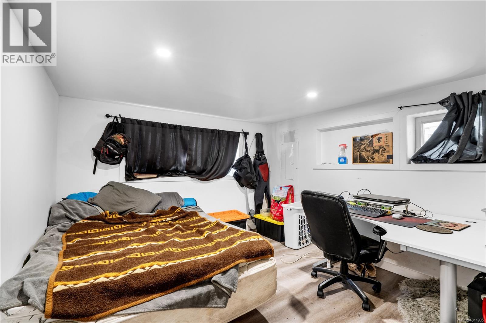 3276 Linwood Ave, Saanich