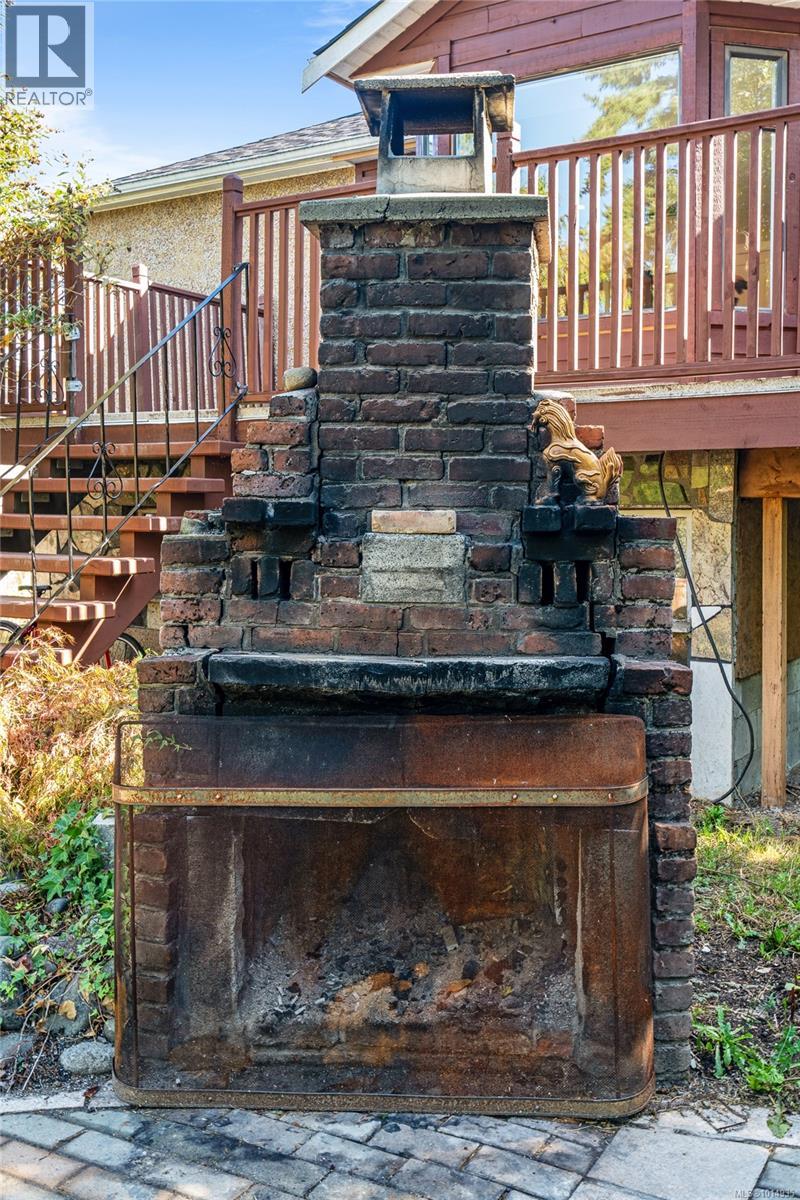 3276 Linwood Ave, Saanich
