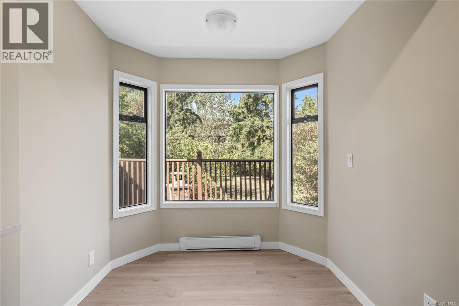 3276 Linwood Ave, Saanich