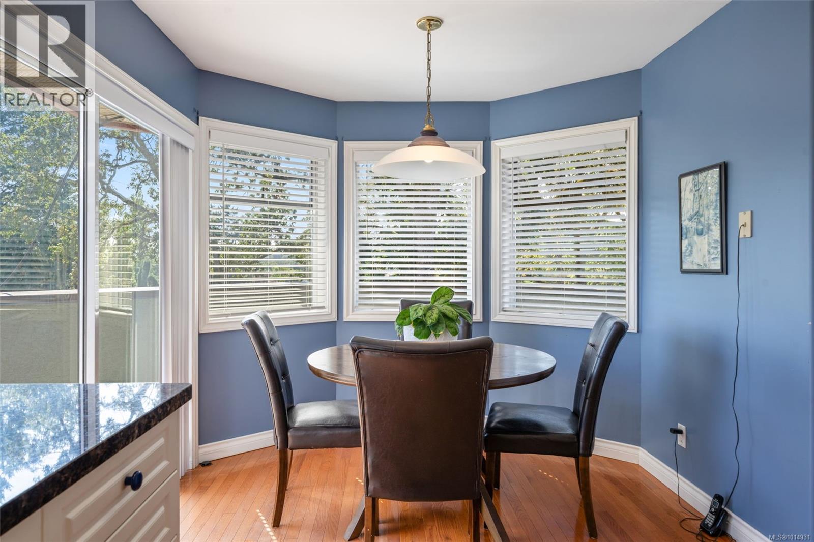 899 Currandale Crt, Saanich
