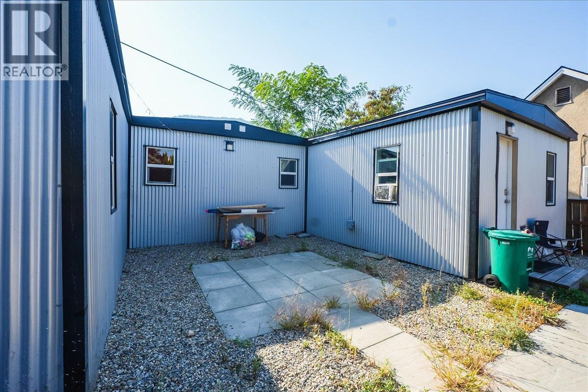 1406 FOURTH Avenue - 21