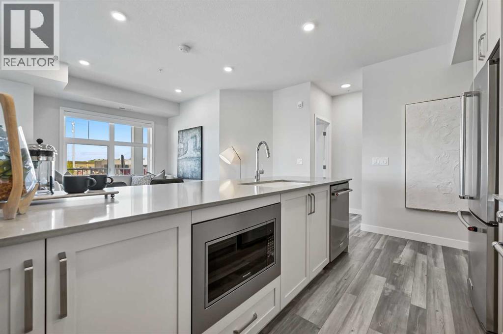 Single Family House for Sale in   Les Jardins Park SE Douglasdale/Glen Calgary 