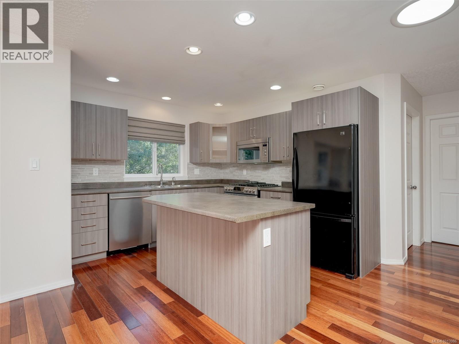  6625 Acreman Place, Sooke