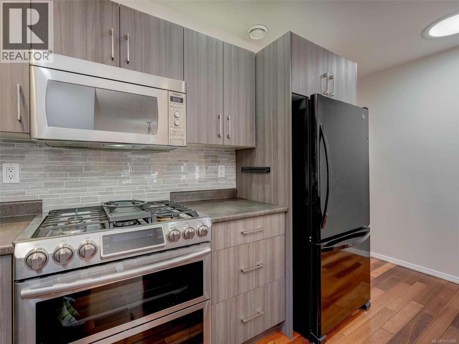  6625 Acreman Place, Sooke