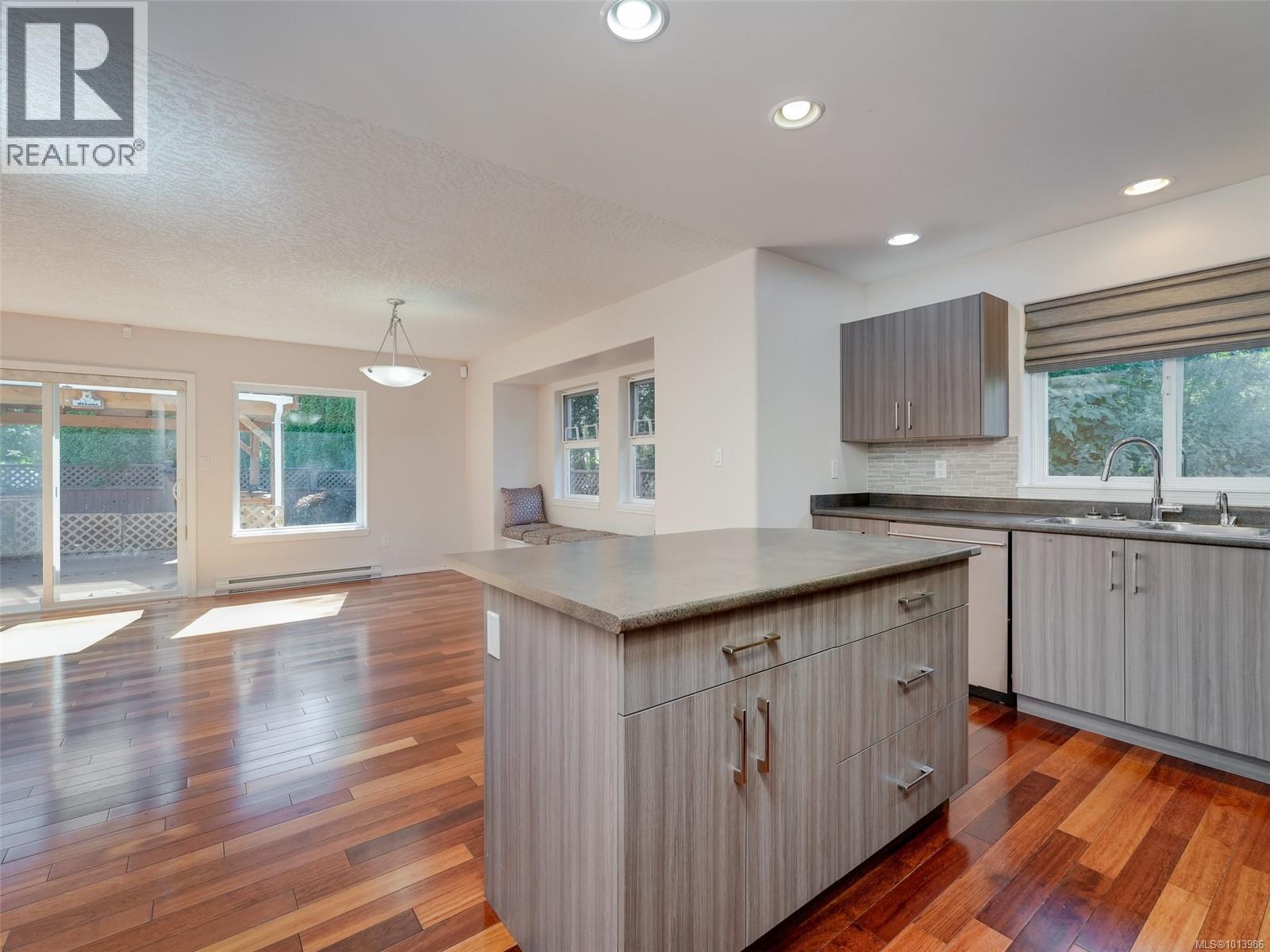  6625 Acreman Place, Sooke