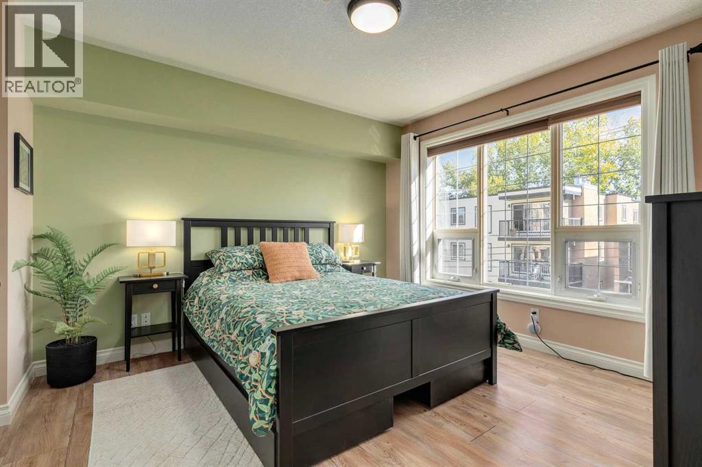 Single Family House for Sale in    Street NW Sunnyside Calgary 