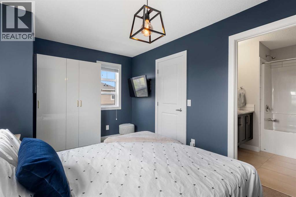 Single Family House for Sale in  Legacy Common SE Legacy Calgary 