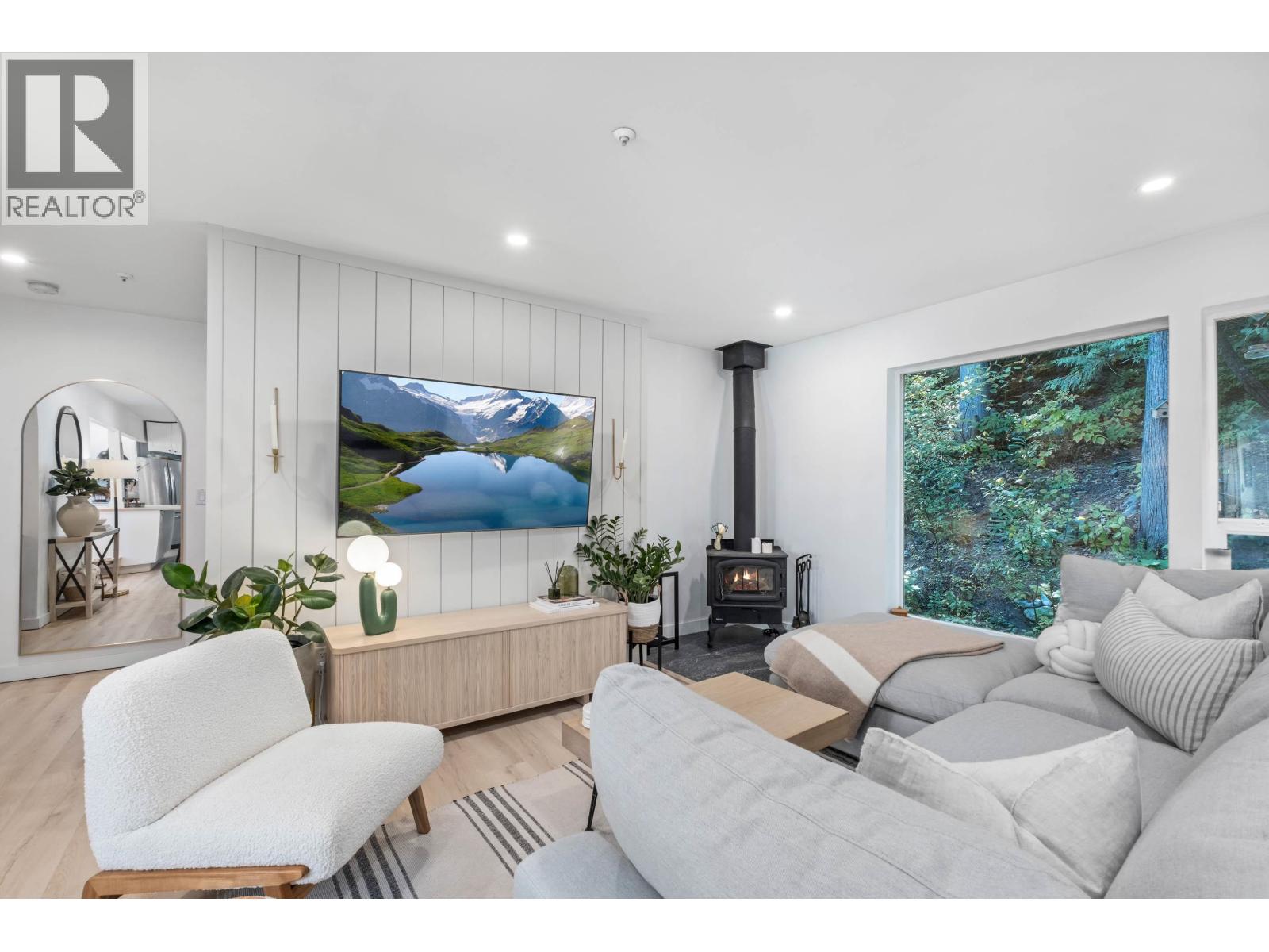 43 1400 PARK STREET, Pemberton