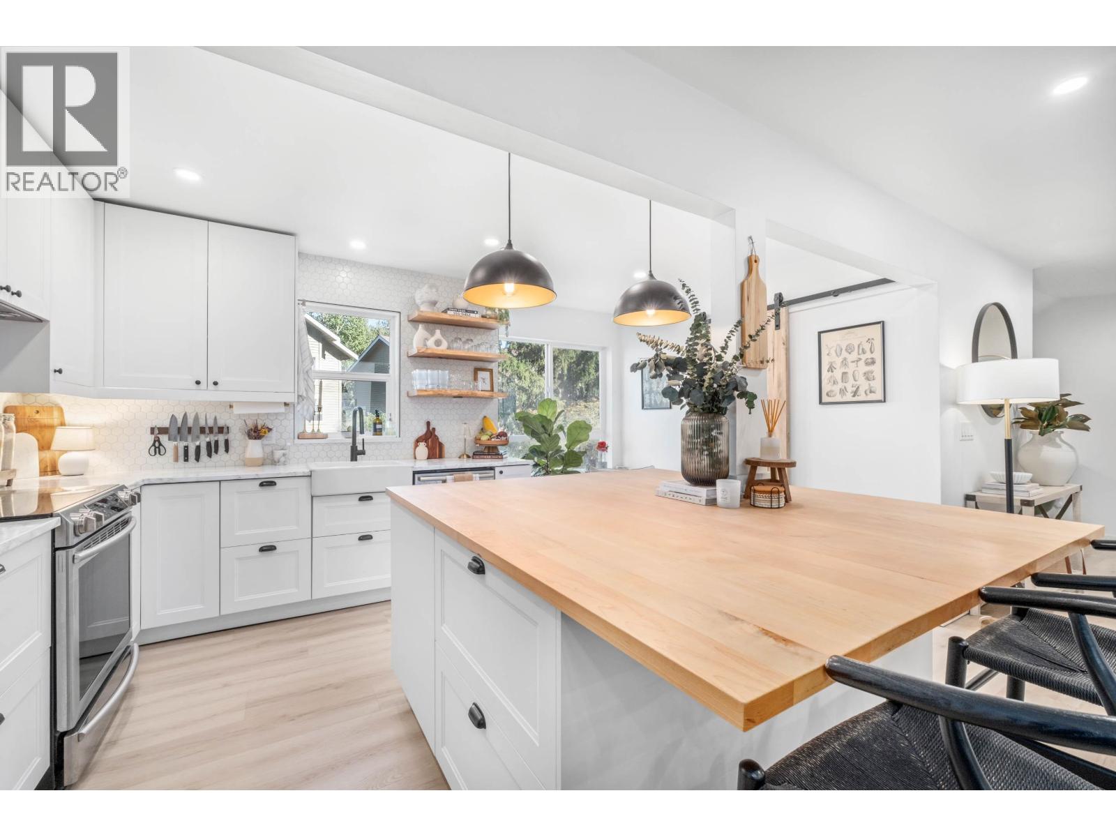 43 1400 PARK STREET, Pemberton