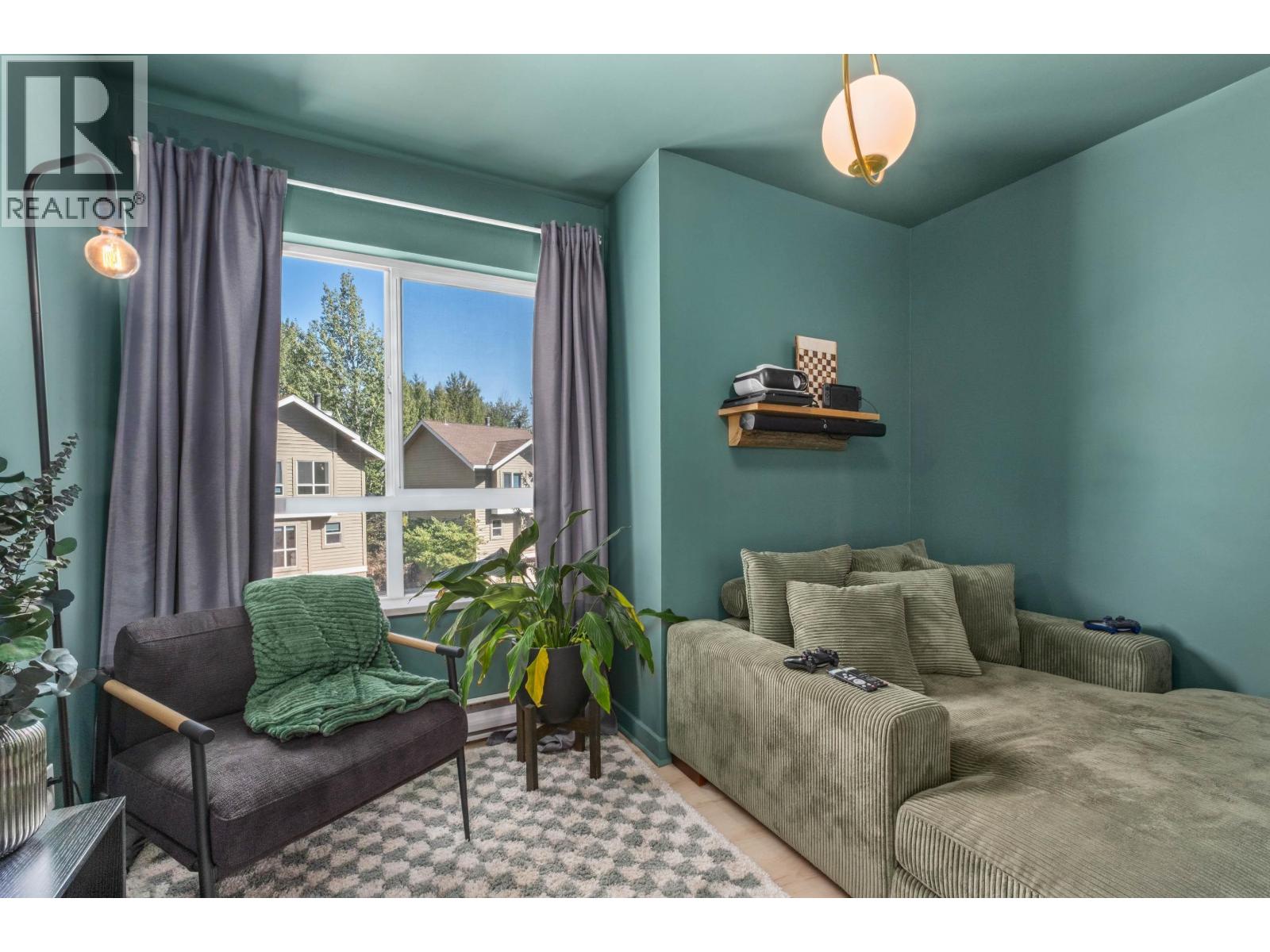 43 1400 PARK STREET, Pemberton