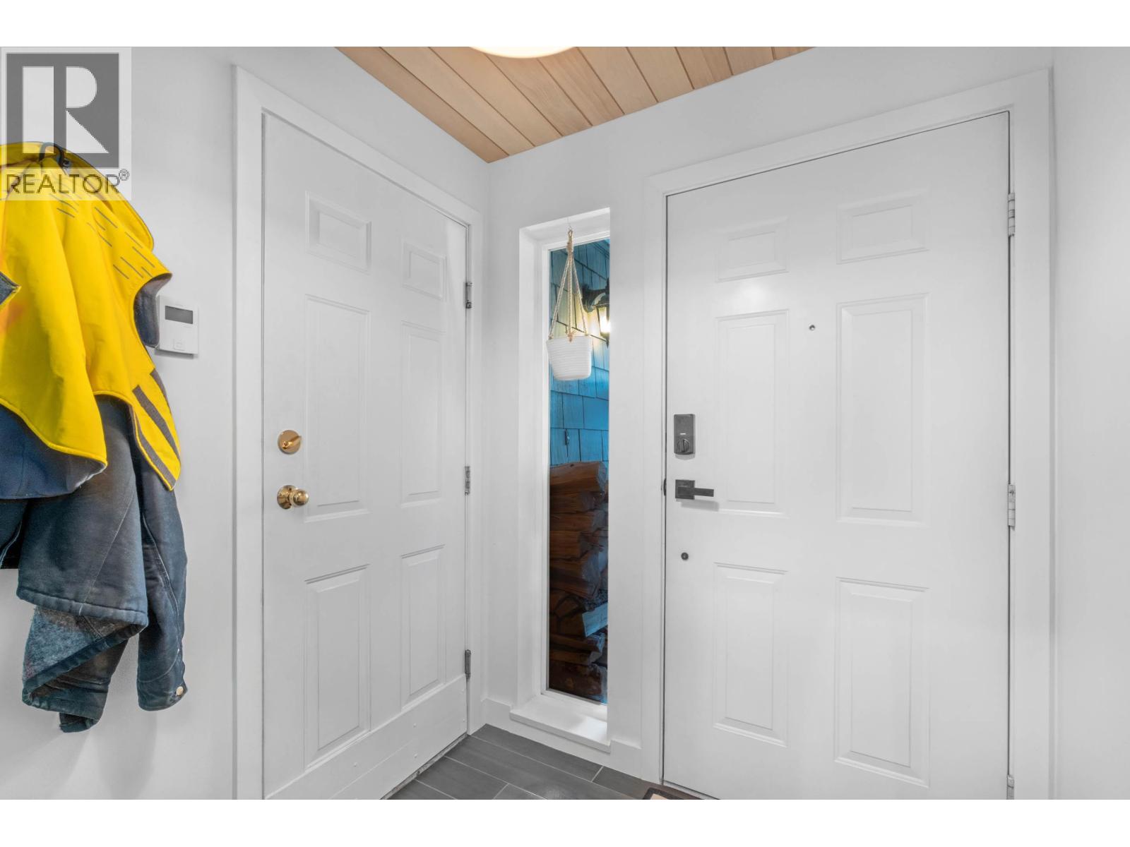 43 1400 PARK STREET, Pemberton