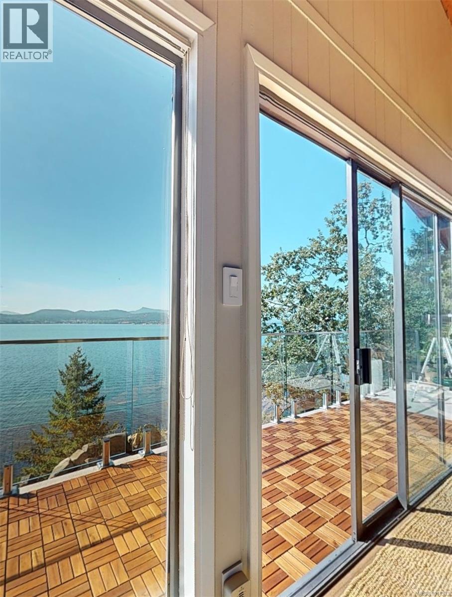 285 Mountain Park Dr, Salt Spring