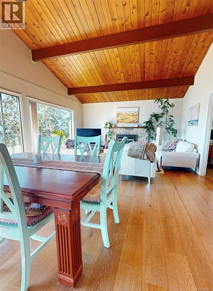 285 Mountain Park Dr, Salt Spring