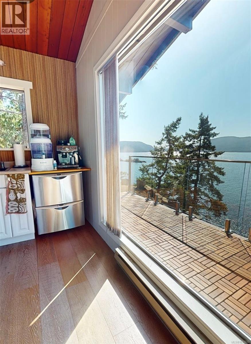 285 Mountain Park Dr, Salt Spring
