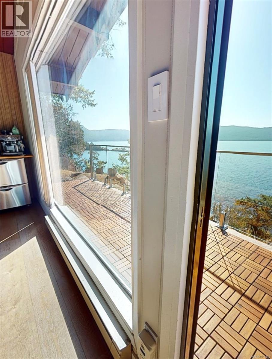 285 Mountain Park Dr, Salt Spring