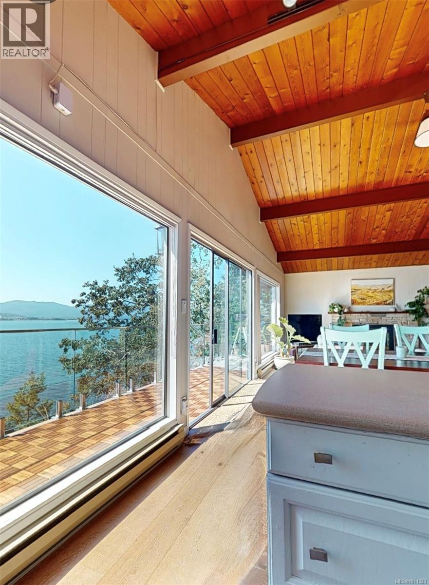 285 Mountain Park Dr, Salt Spring