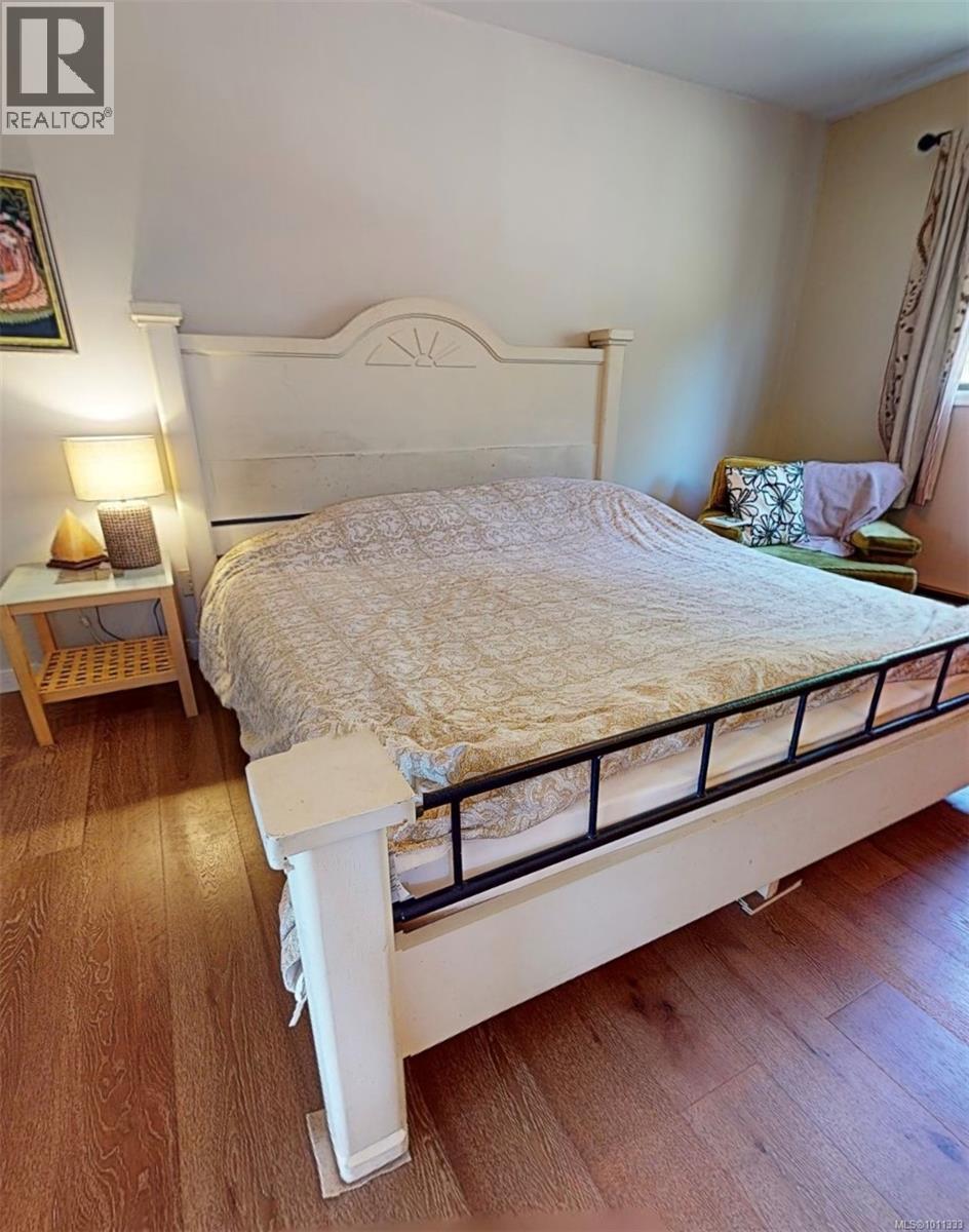 285 Mountain Park Dr, Salt Spring