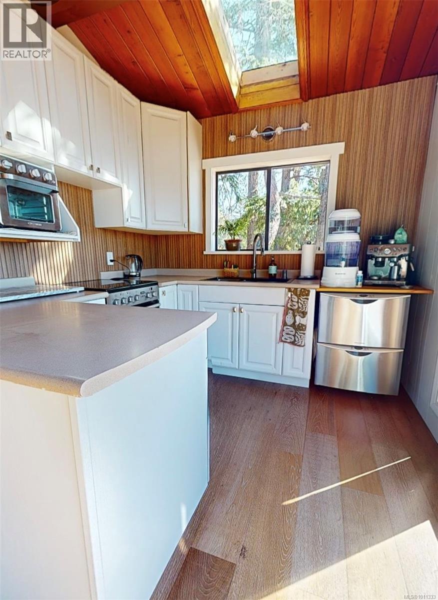 285 Mountain Park Dr, Salt Spring