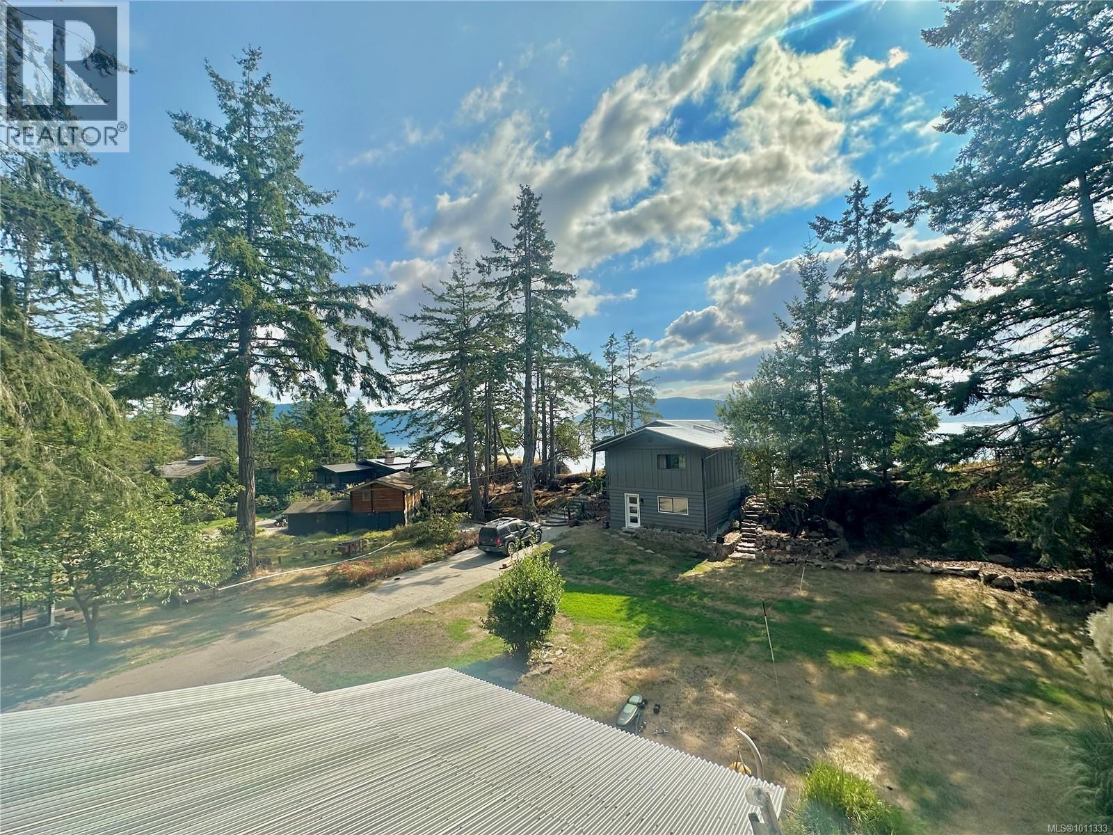 285 Mountain Park Dr, Salt Spring
