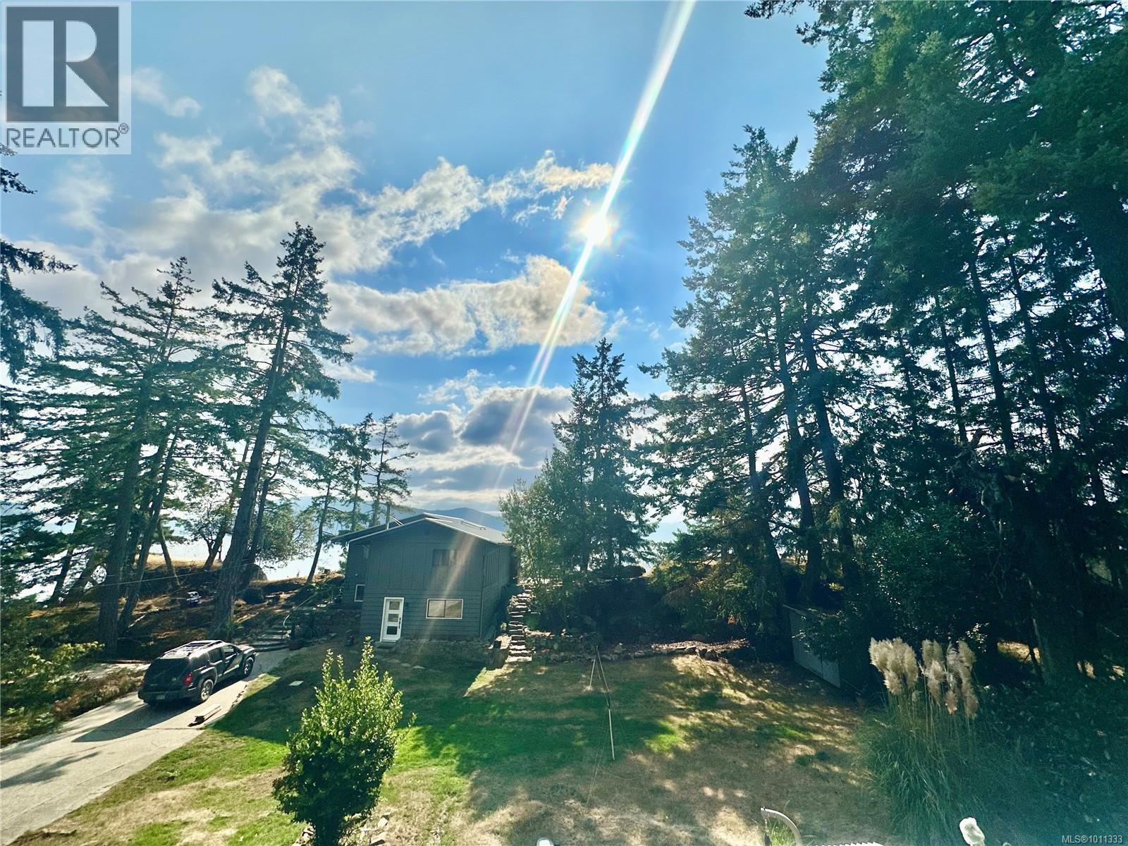 285 Mountain Park Dr, Salt Spring