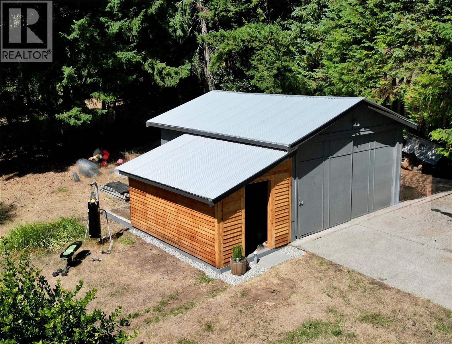 285 Mountain Park Dr, Salt Spring