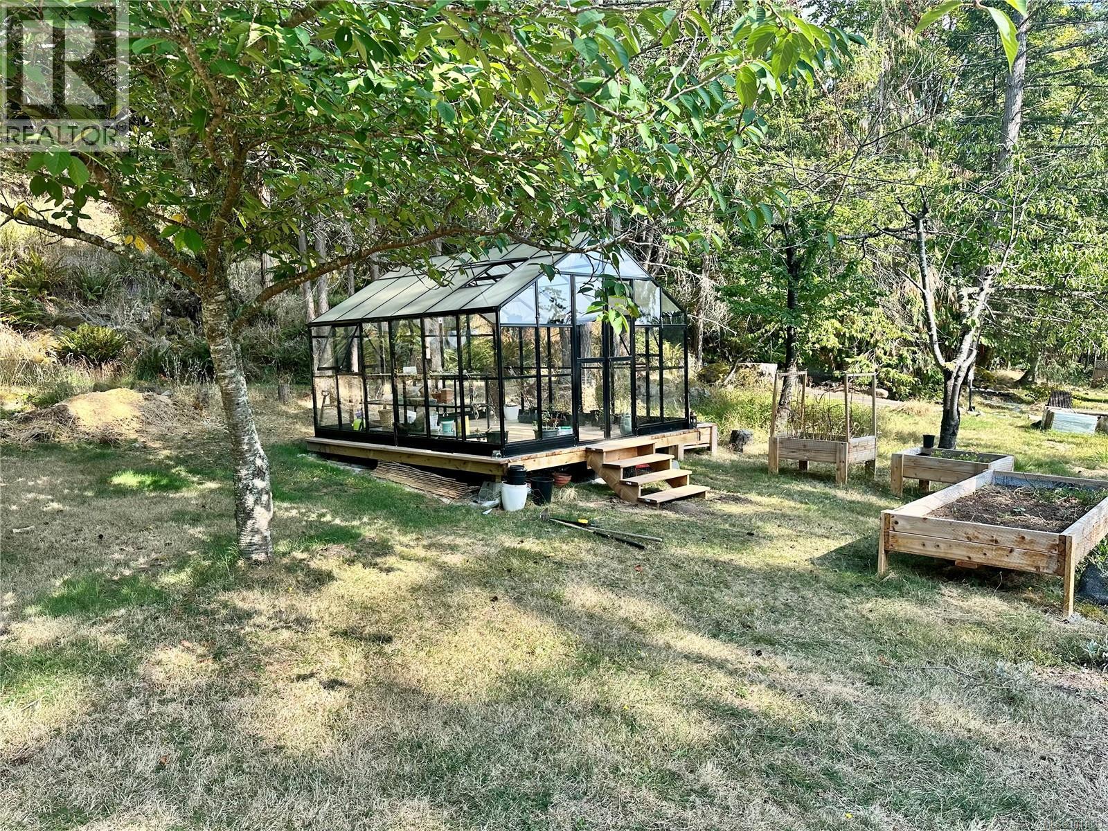 285 Mountain Park Dr, Salt Spring